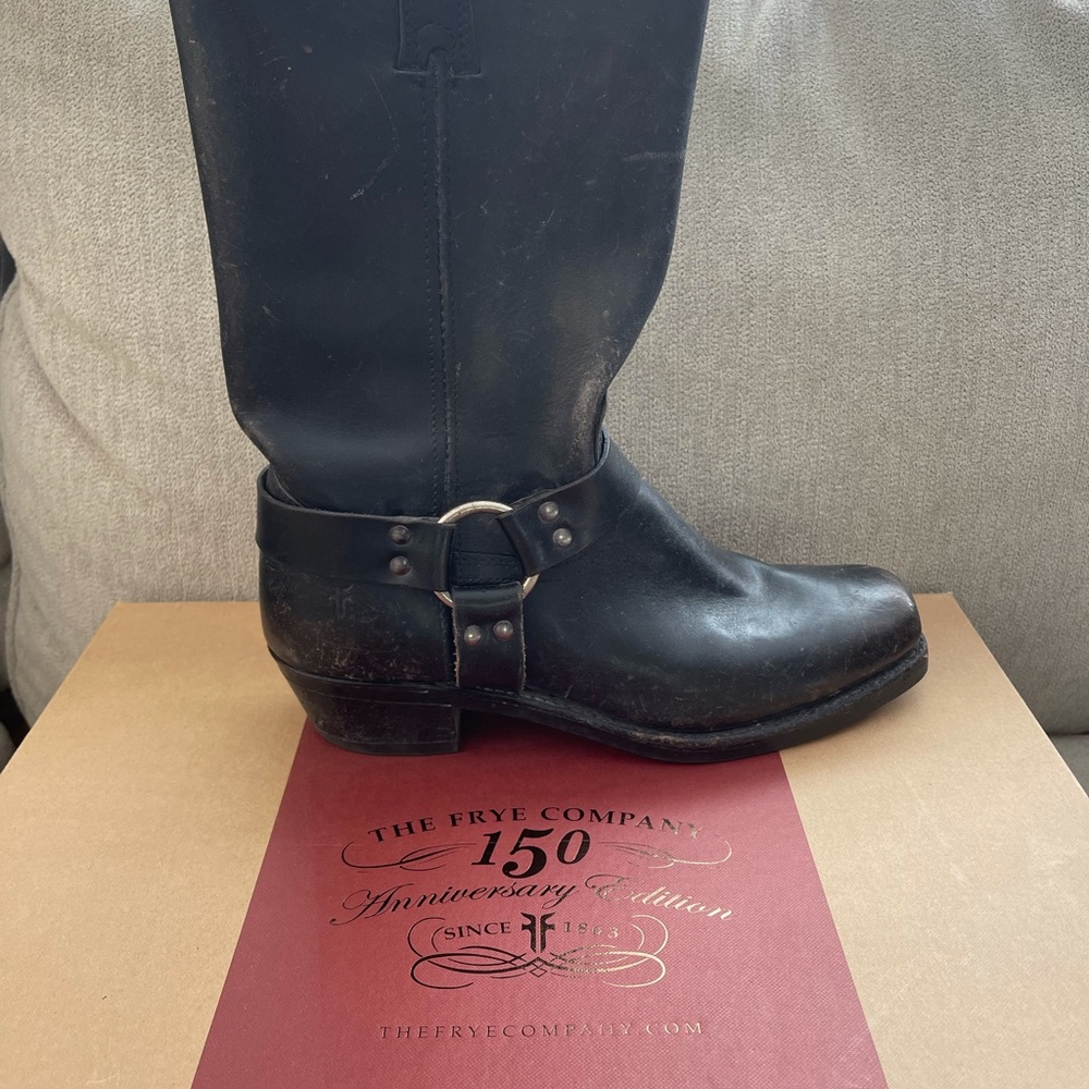 Frye Harness Black Distressed Leather Boots Sz11